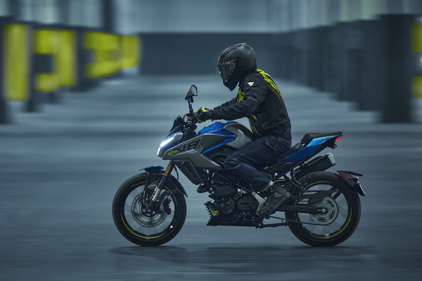 CFMOTO 125NK — fotografia 9
