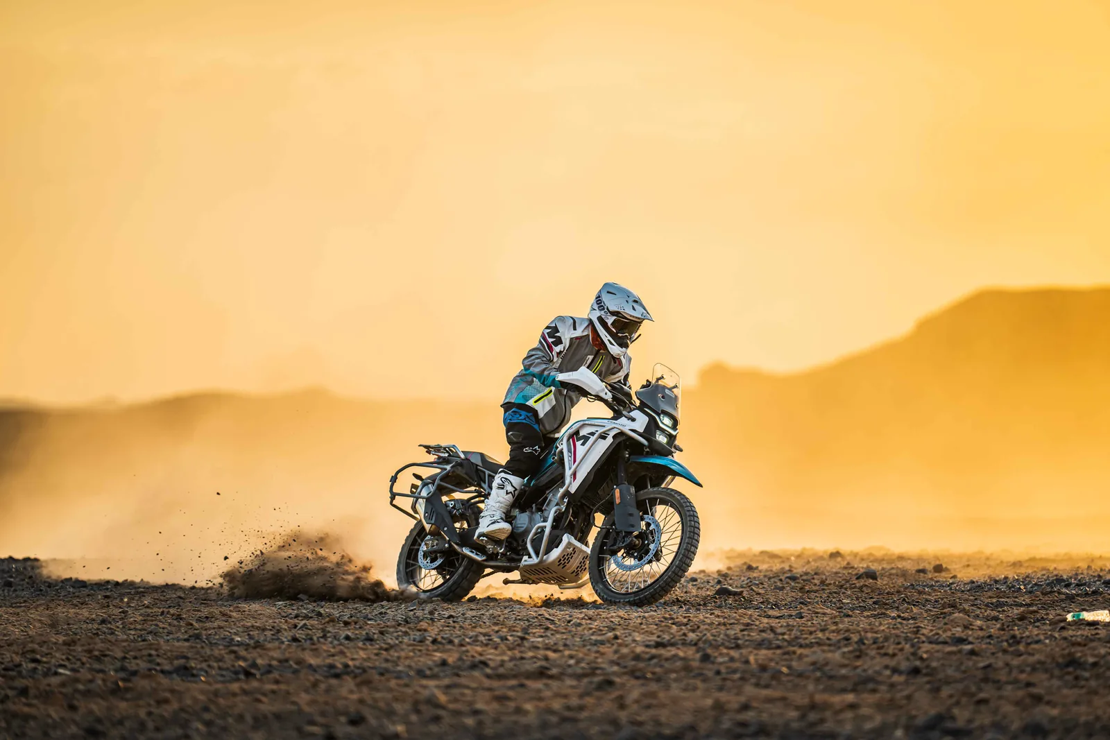 CFMOTO 450MT-R / RX — fotografia 15