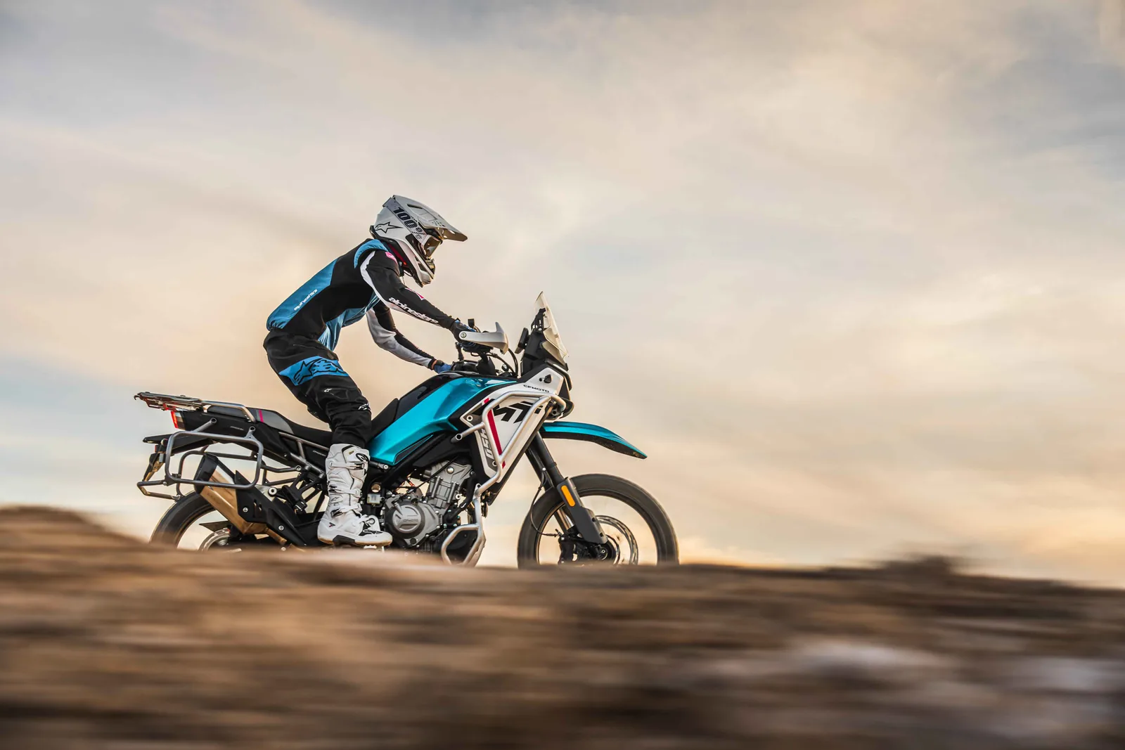 CFMOTO 450MT-R / RX — fotografia 19
