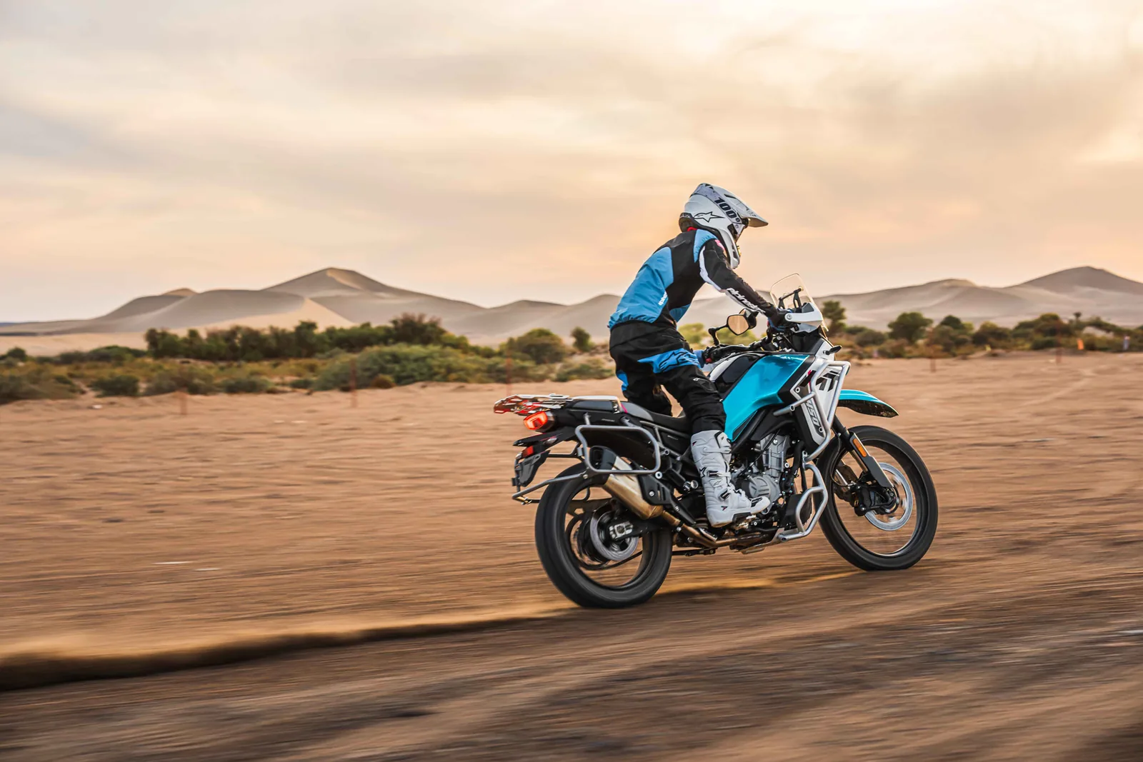 CFMOTO 450MT-R / RX — fotografia 24