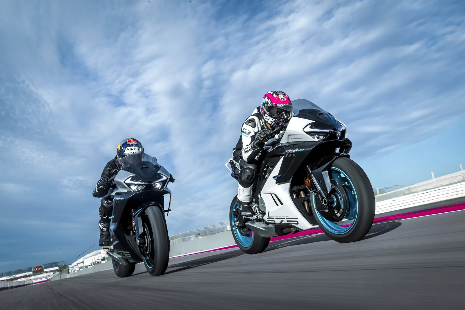 CFMOTO 675SR-R — fotografia 4