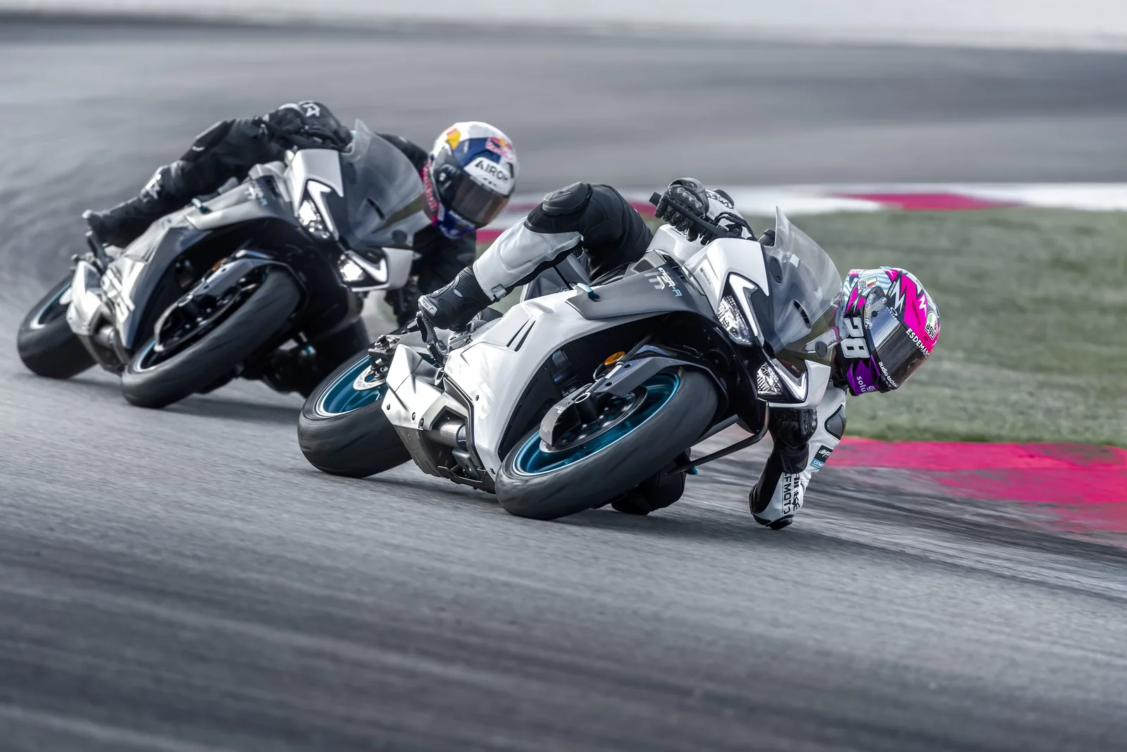 CFMOTO 675SR-R — fotografia 7