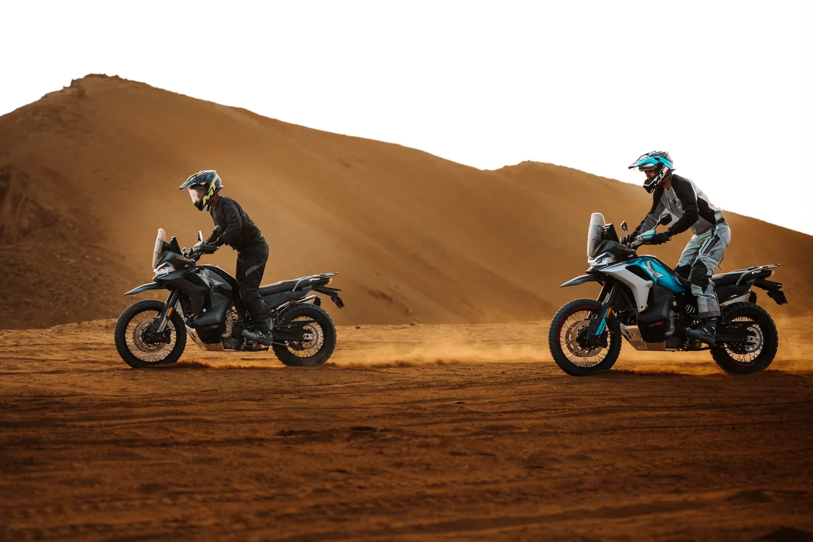 CFMOTO 800MT-X — fotografia 5