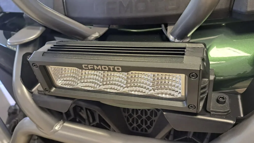 Expedičný LED reflektor